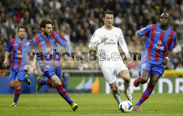 Tỷ lệ cược Levante vs Real Madrid lúc 02h45 ngày 04/02 vòng 22 La Liga .