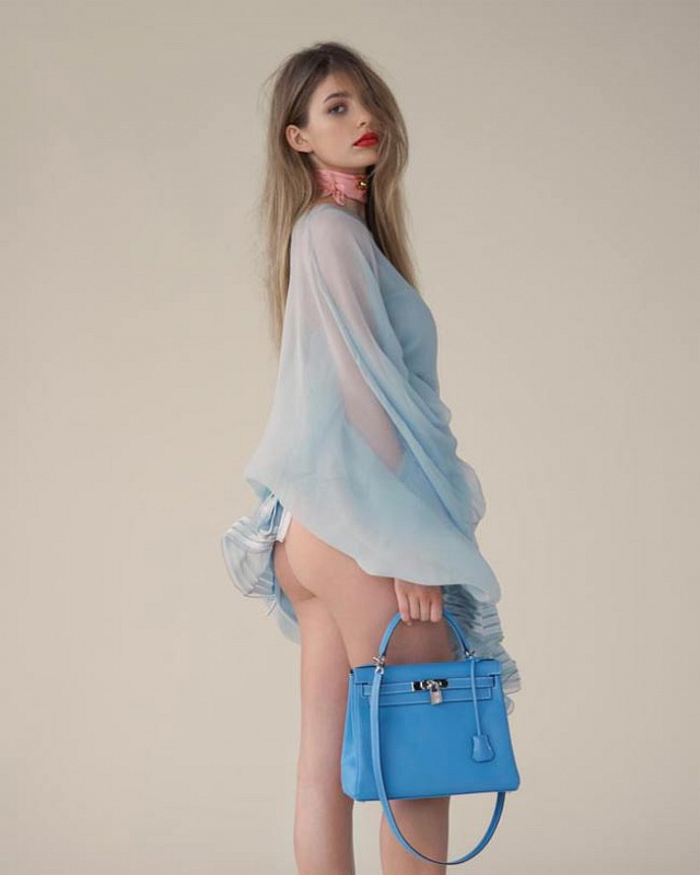 bong-mat-boi-than-hinh-goi-cam-cua-camila-morrone-ăâ