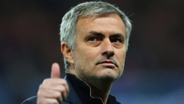 mourinho-nham-cac-hau-ve-moi-cho-mu-o-giai-dau-toi. 1