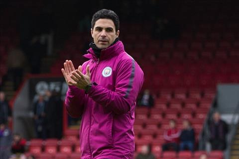 Arteta ngã ngửa sau khi bị Arsenal “lật kèo”