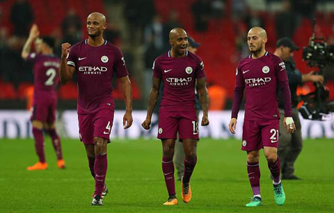 Guardiola chính thức trở thành HLV xuất sắc nhất Ngoại hạng Anh 2017/2018