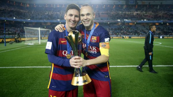 messi-thua-nhan-cam-thay-hoi-tiec-khi-iniesta-ra-di-2