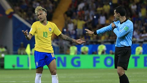 Neymar lập kỷ lục mới về số lần bị phạm lỗi