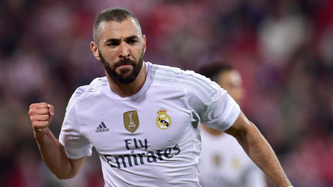 Dù ai ra đi, Benzema vẫn ở lại Real
