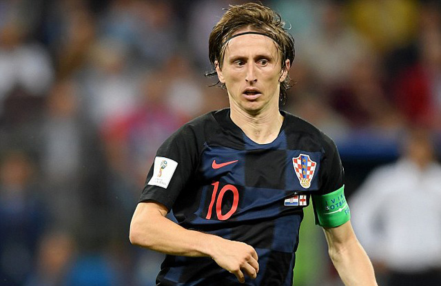 mbappe-va-modric-se-khong-co-cua-thang-ballon-dor-neu-doat-qua-bong-vang-world-cup-2