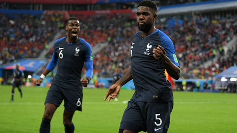 Samuel Umtiti nối gót Lilian Thuram làm người hùng của Pháp