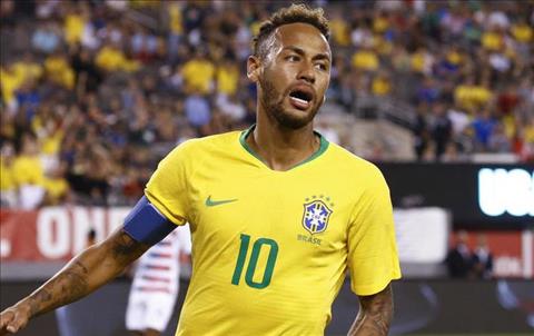 Alves tin tưởng Neymar sẽ thay đổi sau World Cup 2018