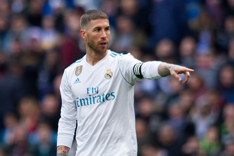 choc-ngoay-ronaldo-ramos-quay-sang-ca-tung-modric-2