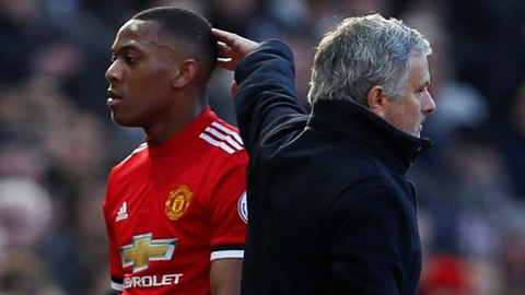 Martial tuyên bố sẽ ra đi nếu còn Mourinho tại M.U