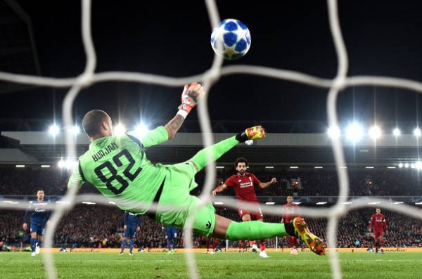 tung-ra-doi-hinh-manh-nhat-liverpool-thang-de-doi-yeu-nhat-bang-2