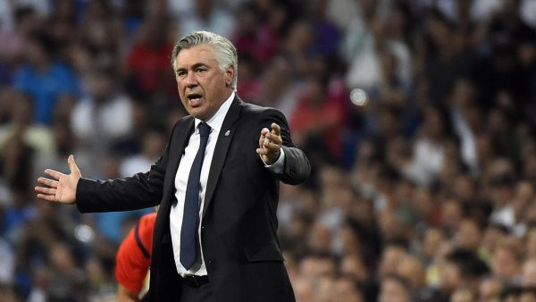 HLV Atletico vui mừng sau trận hòa trước PSG