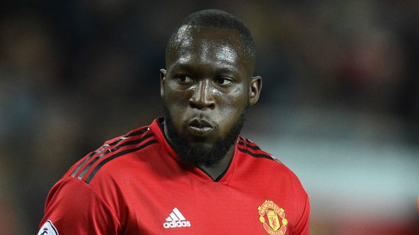 Mourinho lên tiếng bảo vệ chân sút sinh năm 1993