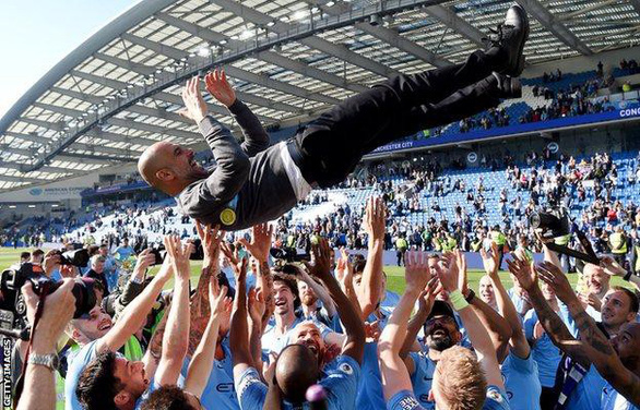 Sau tất cả Guardiola vẫn đồng ý chuyển đến Juventus với mức lương kỷ lục