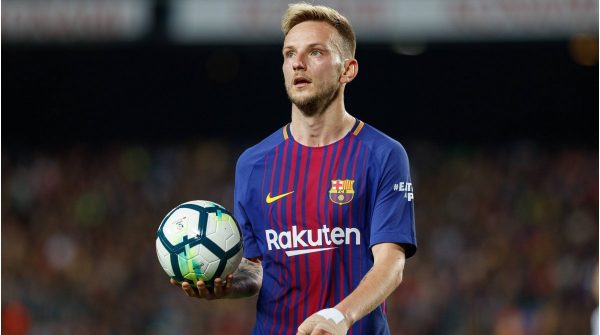 3 cái tên Barca sắp bị biến thành “vật tế thần”